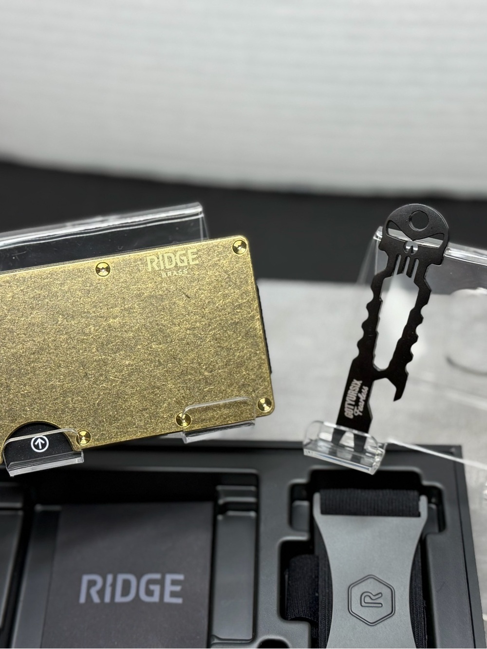 RIDGE WALLET | BRASS w/GOLD PVD SCREWS + BLACK G6 FEARLESS KEYCHAIN MULTI-TOOL